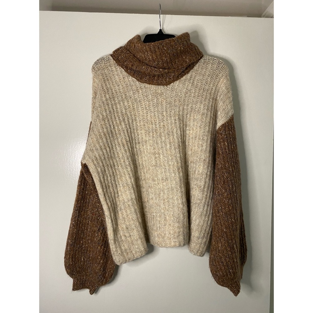 Turtle neck sweater